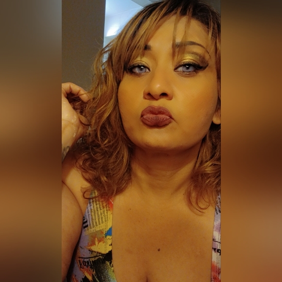 Meet your Posher, Persephone - Picture 1 of 2